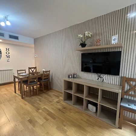 El Llano Job&Family Apartman La Puebla de Alfindén Kültér fotó