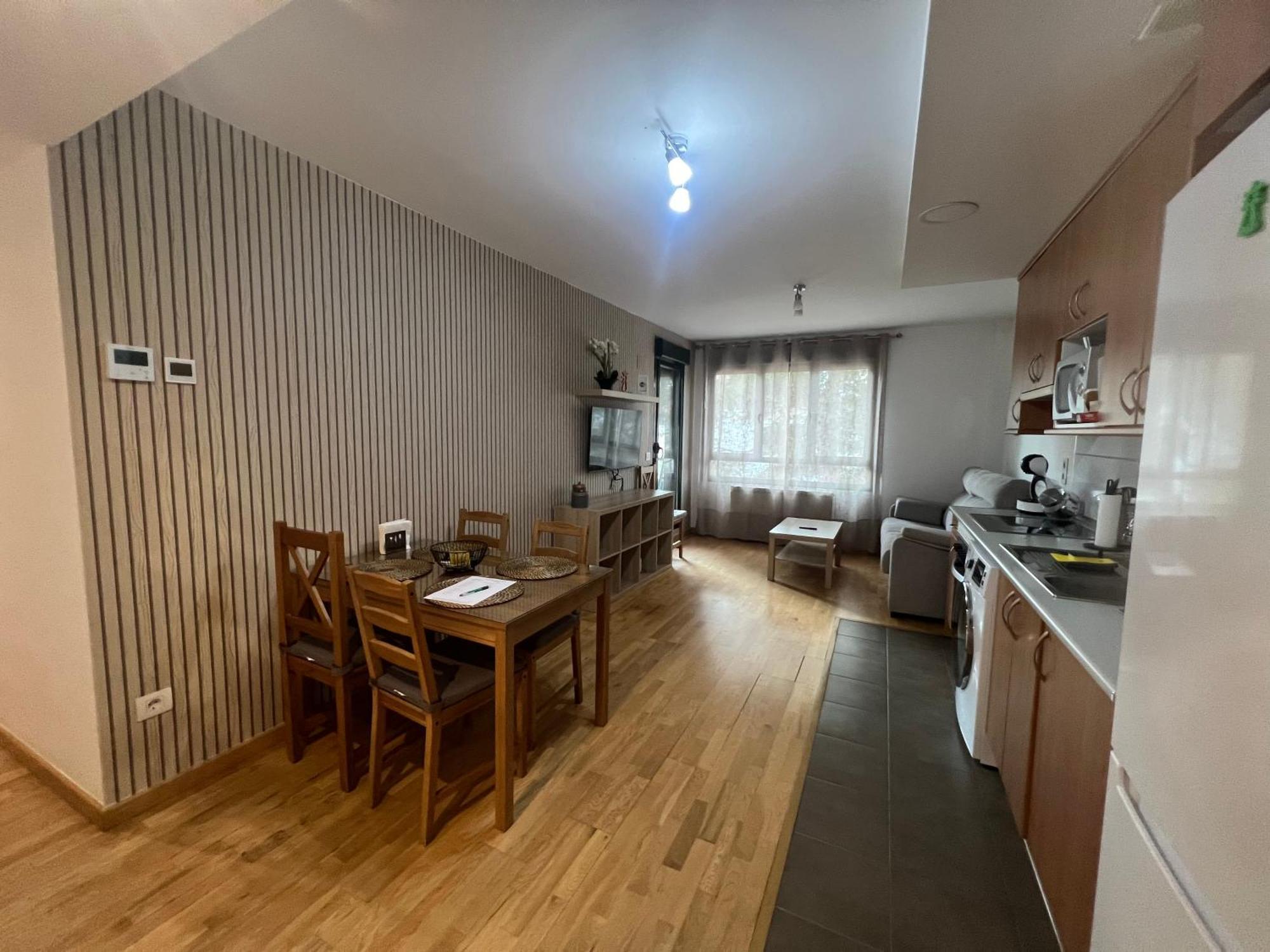 El Llano Job&Family Apartman La Puebla de Alfindén Kültér fotó
